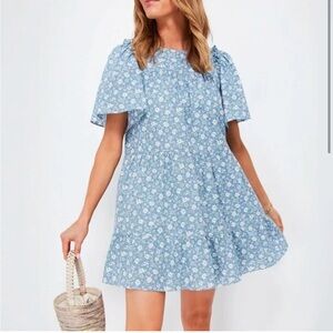 NWOT  HYACINTH HOUSE| TUCKERNUCK Blue and White Floral Romy Mini Dress
